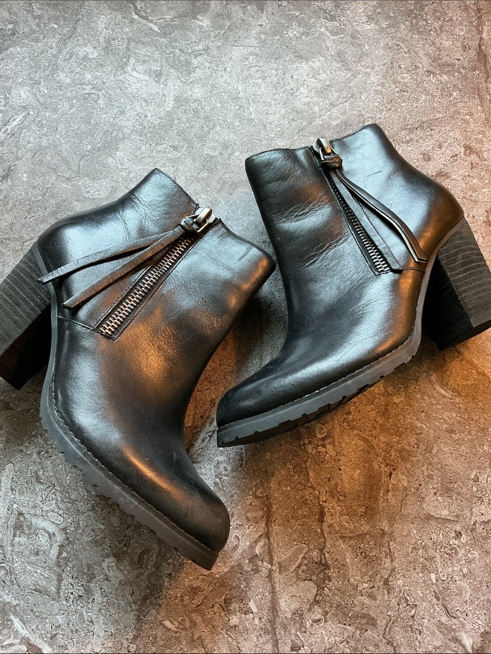 Marc Fisher Black Leather Ankle Booties with Side Zip 7M